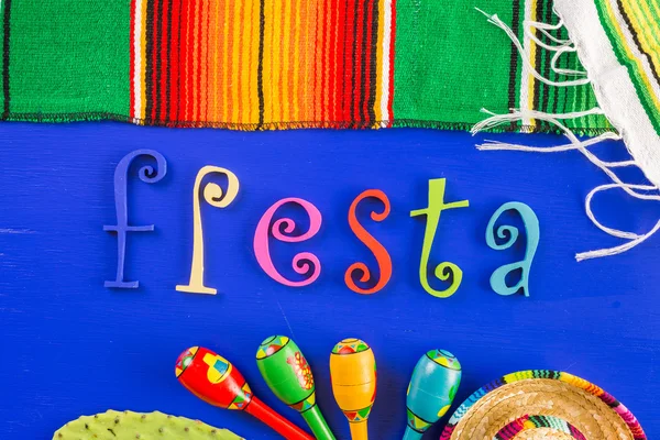 Decorações de mesa coloridas tradicionais Fiesta — Fotografia de Stock