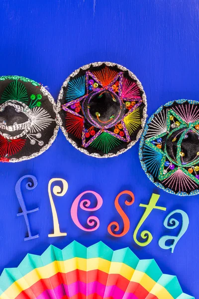 Decorações de mesa coloridas tradicionais Fiesta — Fotografia de Stock