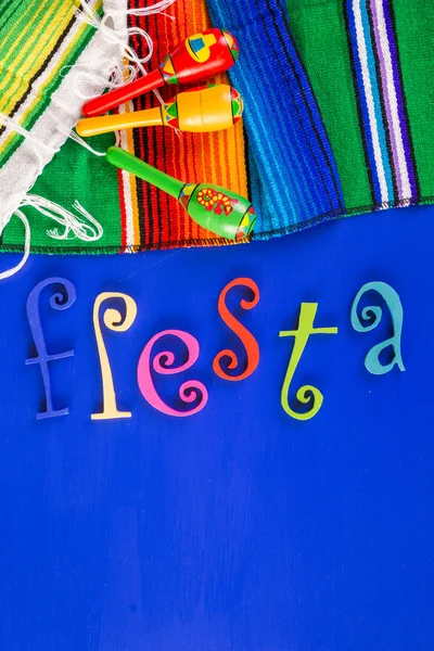 Decorações de mesa coloridas tradicionais Fiesta — Fotografia de Stock