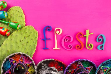 Fiesta geleneksel renkli masa süslemeleri