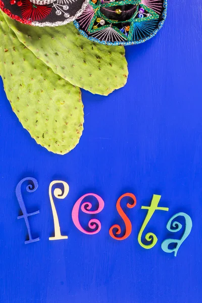 Fiesta geleneksel renkli masa süslemeleri