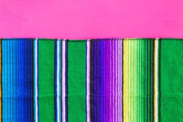 Fiesta Decoraciones de mesa coloridas tradicionales — Foto de Stock