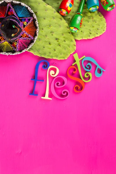 Fiesta geleneksel renkli masa süslemeleri