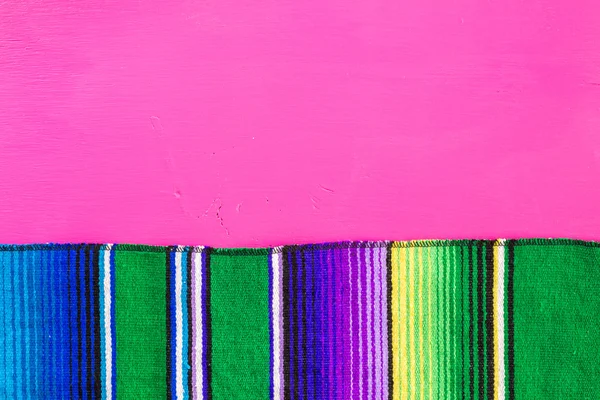 Decorações de mesa coloridas tradicionais Fiesta — Fotografia de Stock