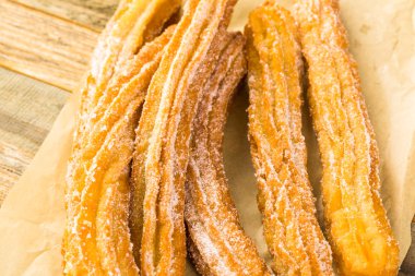 Churro toz şeker ile