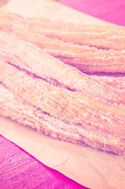 Churro toz şeker ile