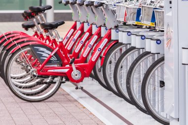 Kırmızı Kiralık Bisiklet