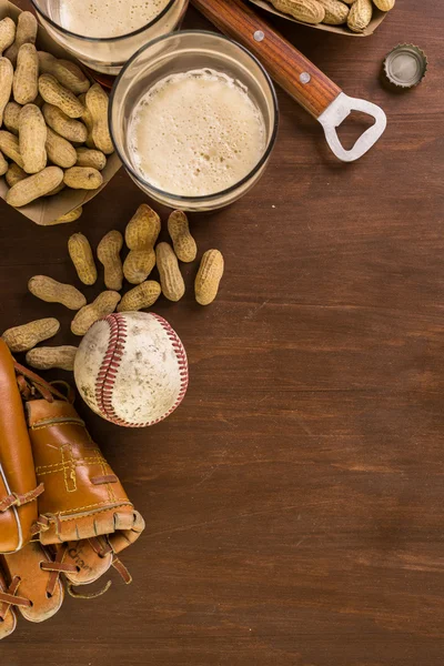 Old worn baseball equipment — Stock Photo, Image