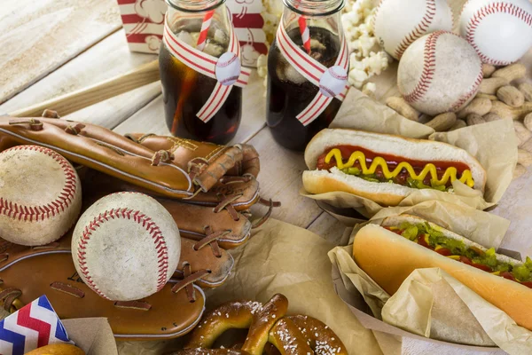 Бейсбольная еда — стоковое фото