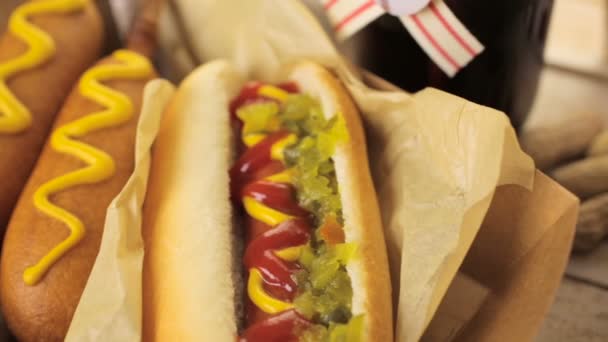 Comida fiesta de béisbol — Vídeo de stock