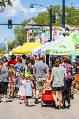 Çiftçiler piyasada bulunan alışveriş hafta sonu 