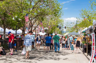 Çiftçiler piyasada bulunan alışveriş hafta sonu 