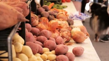 Çiftçiler piyasada bulunan alışveriş hafta sonu 