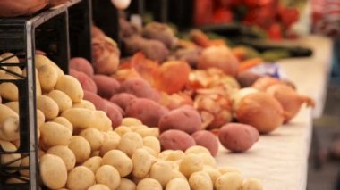 Çiftçiler piyasada bulunan alışveriş hafta sonu 