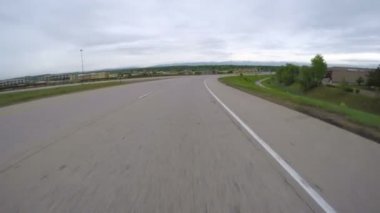 Yaz aylarında şehir yol sürüş