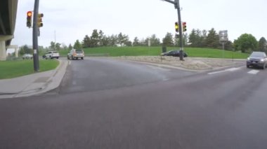 Yaz aylarında şehir yol sürüş