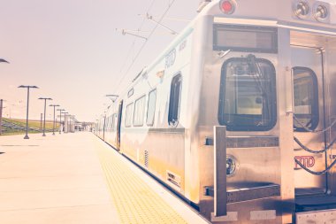 hafif raylı tren