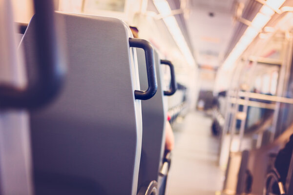 Интерьер пригородного поезда
