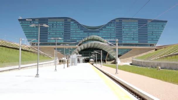 Denver Airport commuter treinstation — Stockvideo