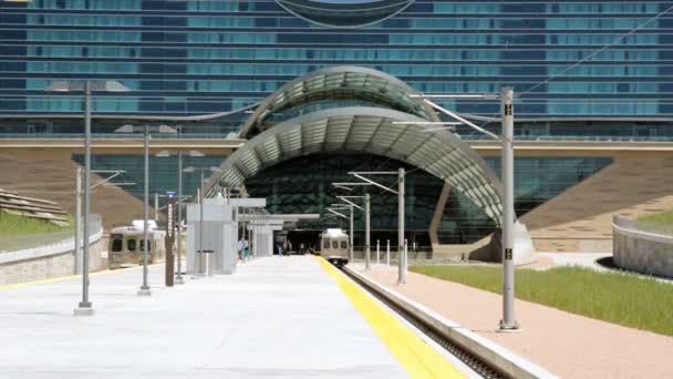 Aeroporto di Denver stazione ferroviaria pendolare — Video Stock