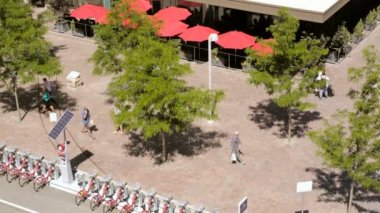 Kırmızı Kiralık Bisiklet