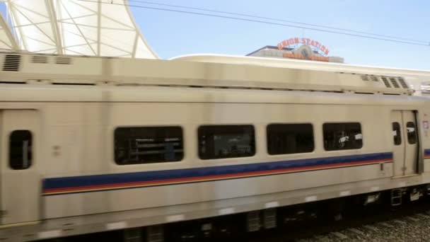 Plataforma de tren de Union Station en Denver — Vídeo de stock