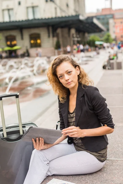 Kobieta na Union Station — Zdjęcie stockowe