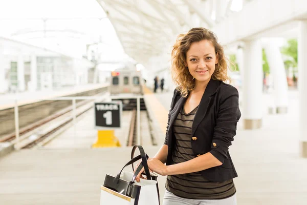 Mujer en Union Station — Foto de Stock