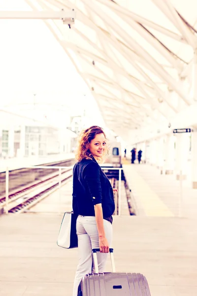 Γυναίκα στο Union Station — Φωτογραφία Αρχείου