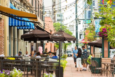 Görünüm Larimer Meydanı