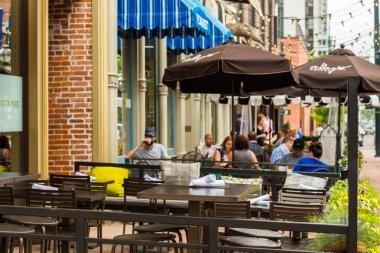 Görünüm Larimer Meydanı