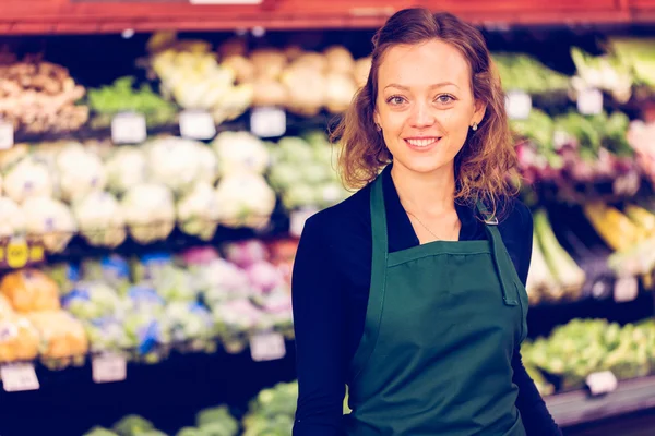 Expediten vid mataffären — Stockfoto