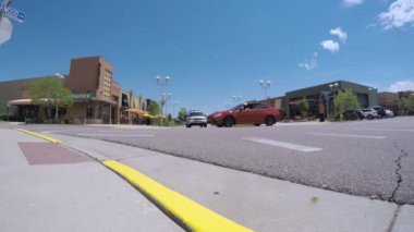 Tipik Kuzey Amerika Açık alışveriş merkezi