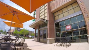 Tipik Kuzey Amerika Açık alışveriş merkezi