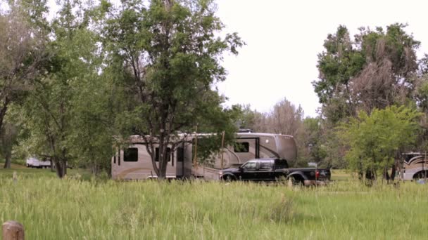 Kemah musim panas di Cherry Creek State Park — Stok Video