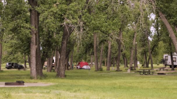 Campeggio estivo al Cherry Creek State Park — Video Stock