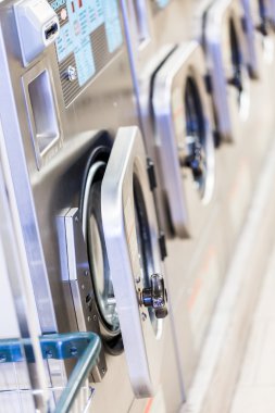 Endüstriyel çamaşır makineleri