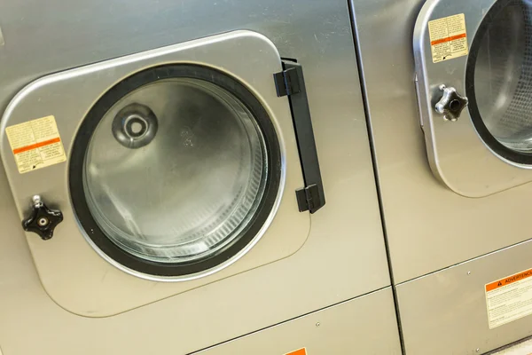 Endüstriyel çamaşır makineleri