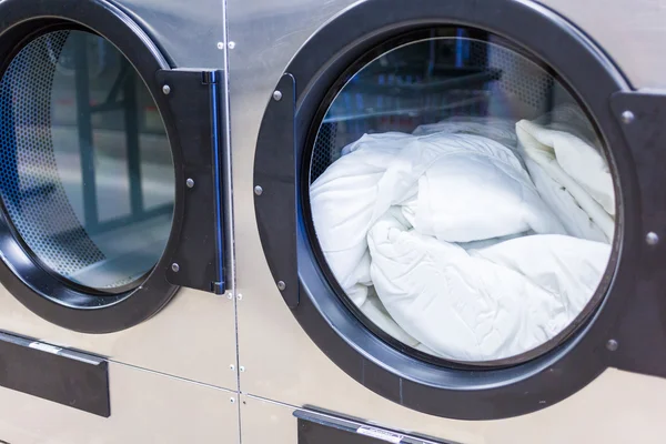 Endüstriyel çamaşır makineleri