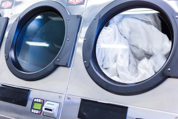 Endüstriyel çamaşır makineleri