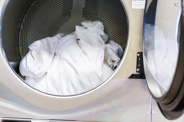Endüstriyel çamaşır makineleri — Stok fotoğraf