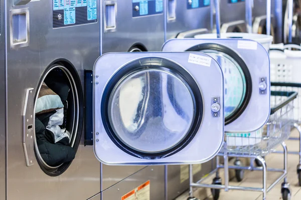 Endüstriyel çamaşır makineleri