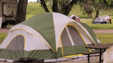 Karavan kamp Cherry Creek State Park.