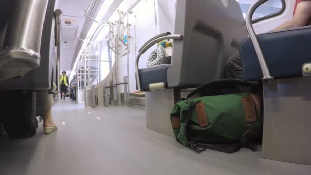 Interieur van de trein van luchthaven Denver — Stockvideo