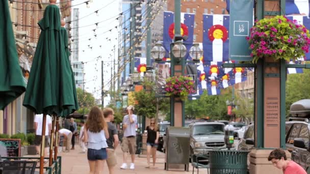 Plaza histórica de Larimer en el verano . — Vídeo de stock