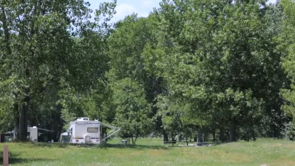 Vista del camping RV — Vídeo de stock