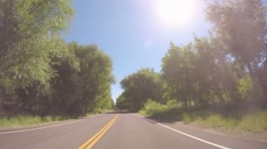 Kamp karavan ile üzerinden araba araba 