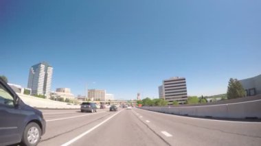 Eyaletler arası otoyolda araba araba