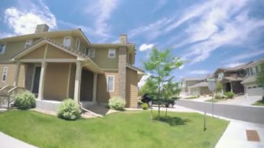 Konut komşuları'nda araba araba