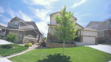 Konut komşuları'nda araba araba